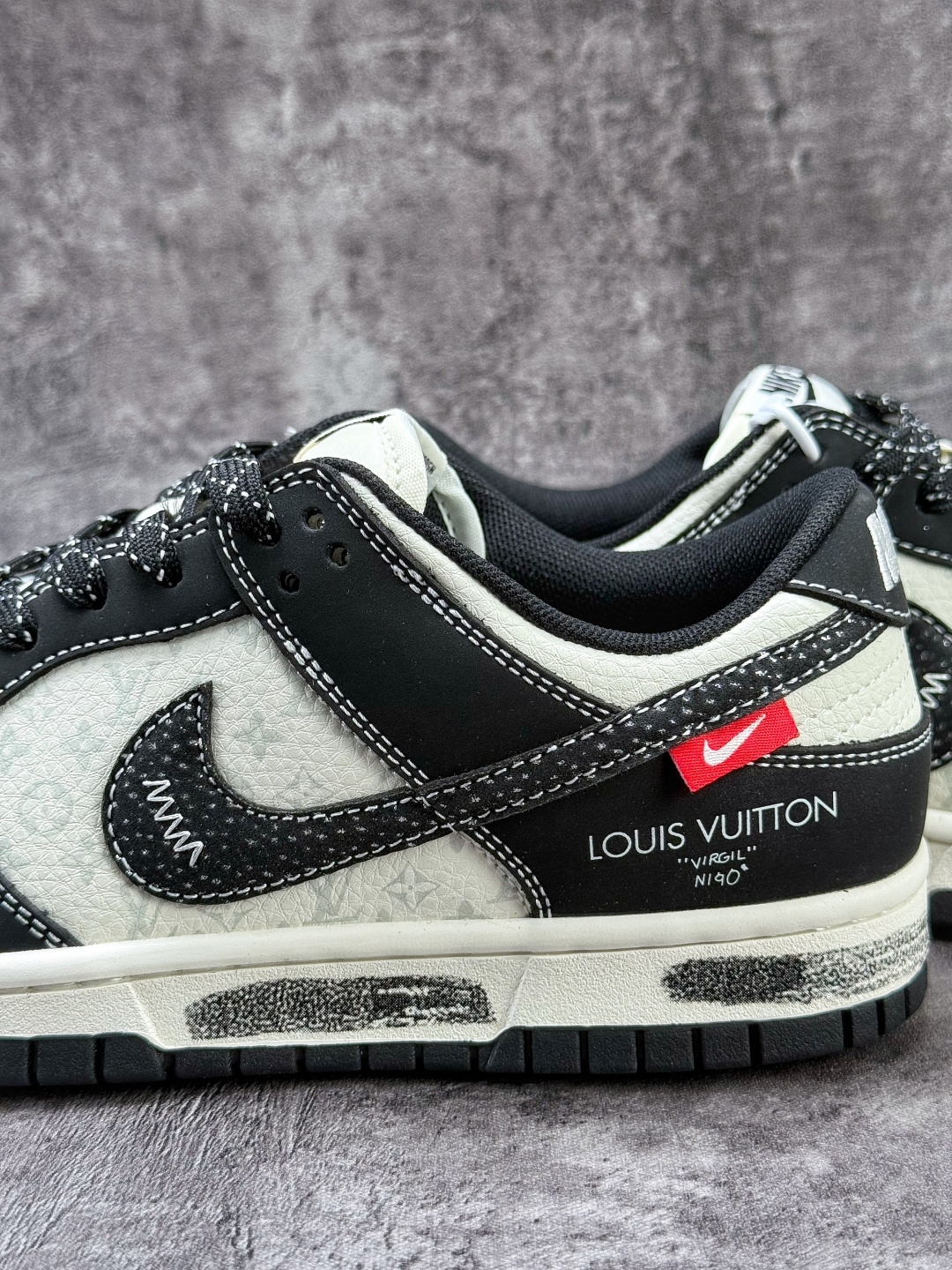 220 Nike SB Dunk Low x Louis Vuitton 黑白满天星 KG6699-F59-Chinese UA Cheap High Quatity Brand Clothes Bags handbags Sneakers wholesale wholesaler seller from China Factory suppliers Fashion Clothing Shoes best Quality Beautiful Price 220 Nike SB Dunk Low x Louis Vuitton 黑白满天星 KG6699-F59