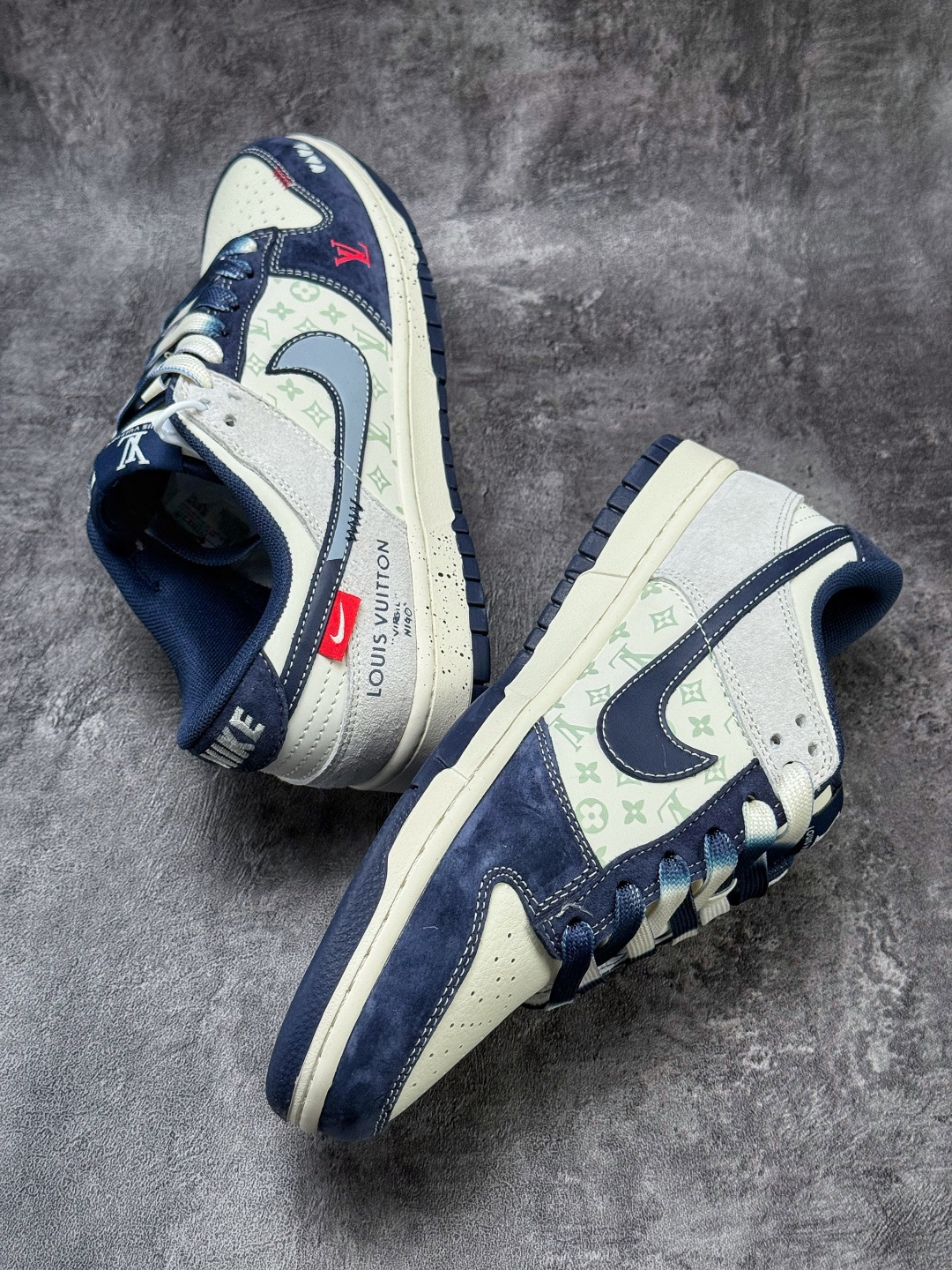220 Nike SB Dunk Low x Louis Vuitton 蓝白 YX5066-409-Chinese UA Cheap High Quatity Brand Clothes Bags handbags Sneakers wholesale wholesaler seller from China Factory suppliers Fashion Clothing Shoes best Quality Beautiful Price 220 Nike SB Dunk Low x Louis Vuitton 蓝白 YX5066-409