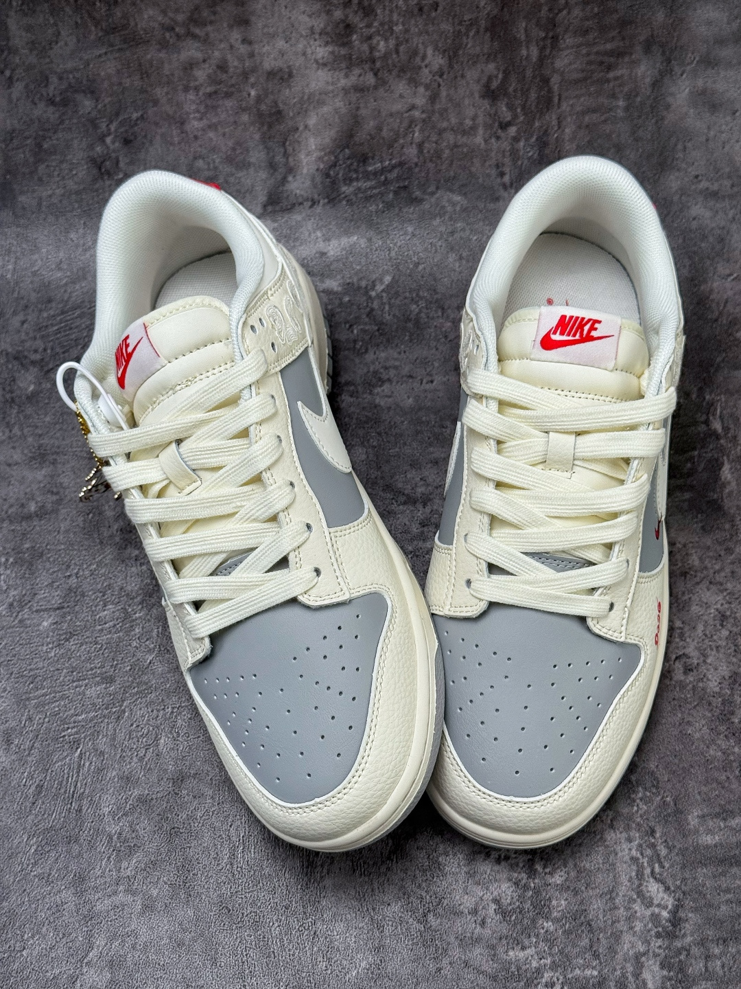 220 Nike SB Dunk Low 马年限定 白灰小勾 XT6998-158