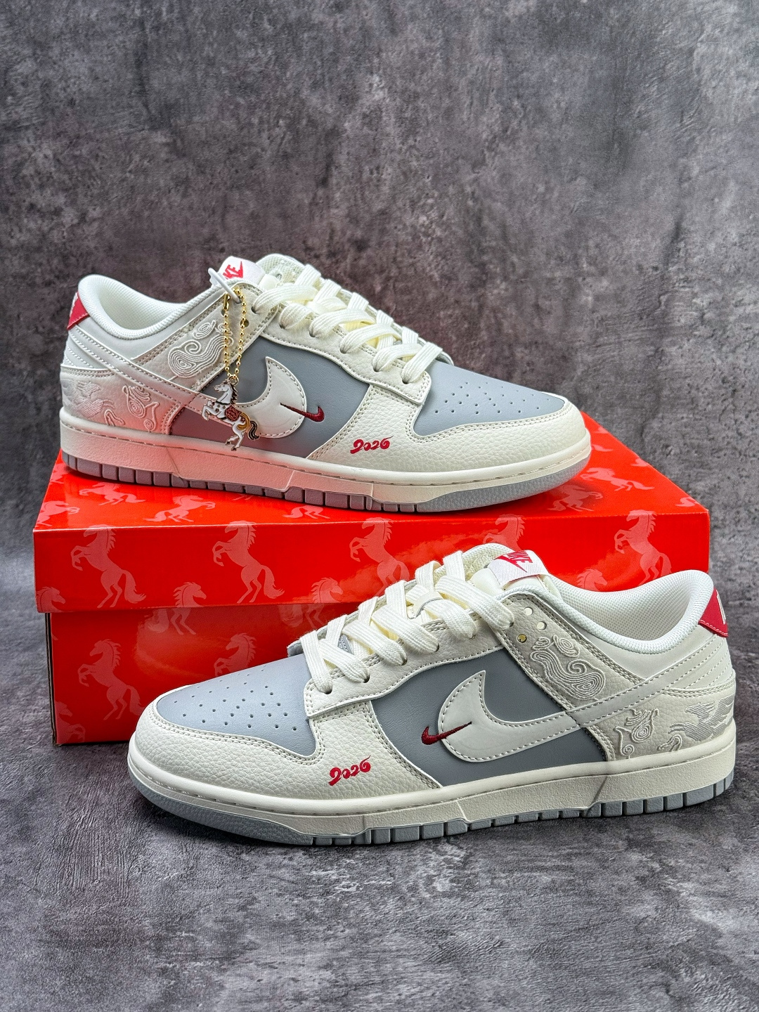 220 Nike SB Dunk Low 马年限定 白灰小勾 XT6998-158