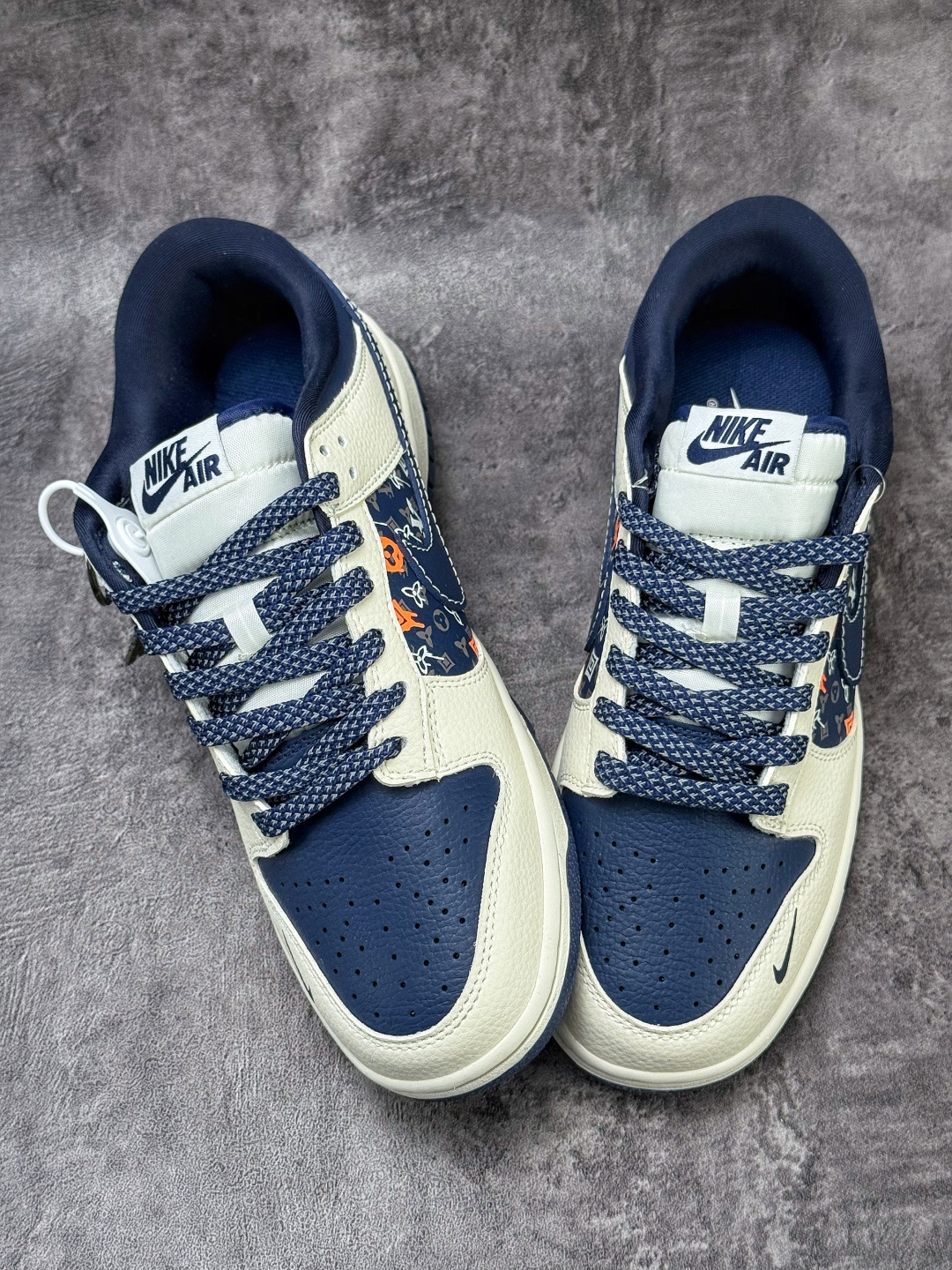 230 Nike SB Dunk Low x Louis Vuitton 白蓝小勾满天星 MN1688-104-Chinese UA Cheap High Quatity Brand Clothes Bags handbags Sneakers wholesale wholesaler seller from China Factory suppliers Fashion Clothing Shoes best Quality Beautiful Price 230 Nike SB Dunk Low x Louis Vuitton 白蓝小勾满天星 MN1688-104