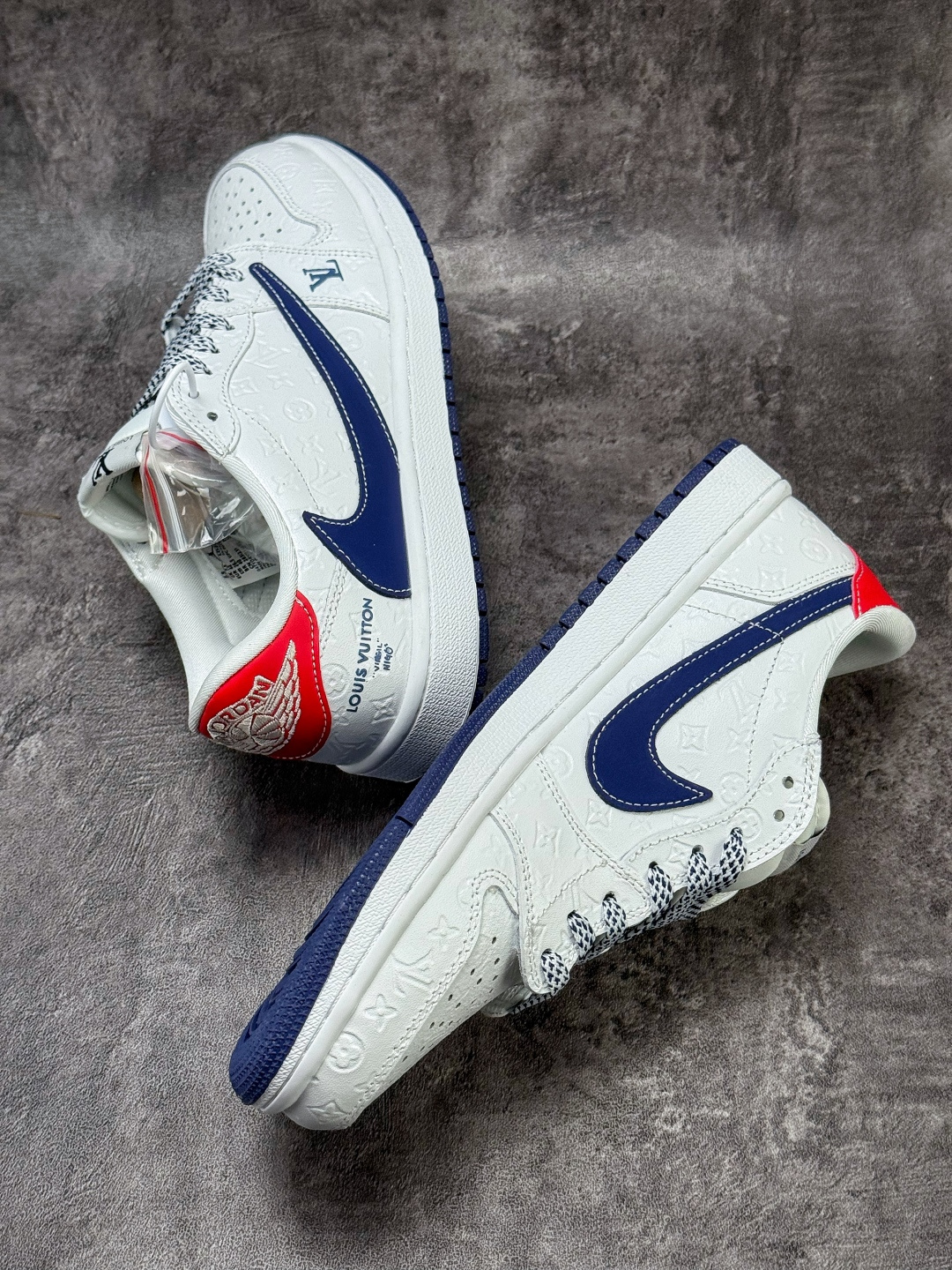 Travis Scott x Nike Air Jordan 1 Low x Louis Vuitton Air Jordan 1 Low 反转白蓝满印满天星倒钩 LD2028-062-Chinese wholesaler seller Clothes Bags handbags wholesale Shoes High Quatity wholesaler seller Cheap Sneakers from China Factory Chinese suppliers china wholesale clothing wholesaler seller Travis Scott x Nike Air Jordan 1 Low x Louis Vuitton Air Jordan 1 Low 反转白蓝满印满天星倒钩 LD2028-062