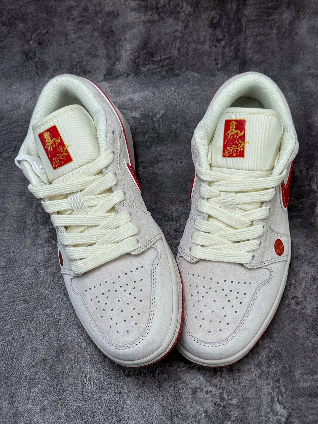 Nike Jordan Air Jordan 1 马年大吉 灰白 SM6668-513-Chinese wholesaler seller Clothes Bags handbags wholesale Shoes High Quatity wholesaler seller Cheap Sneakers from China Factory Chinese suppliers china wholesale clothing wholesaler seller Nike Jordan Air Jordan 1 马年大吉 灰白 SM6668-513