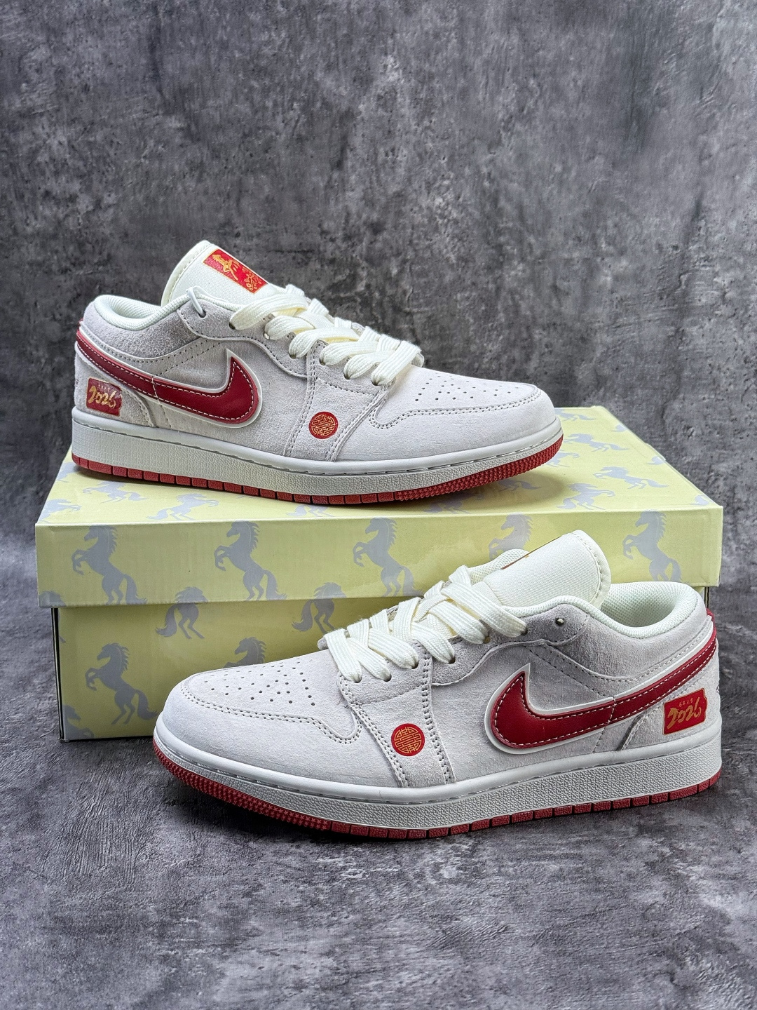 Nike Jordan Air Jordan 1 马年大吉 灰白 SM6668-513-Chinese wholesaler seller Clothes Bags handbags wholesale Shoes High Quatity wholesaler seller Cheap Sneakers from China Factory Chinese suppliers china wholesale clothing wholesaler seller Nike Jordan Air Jordan 1 马年大吉 灰白 SM6668-513