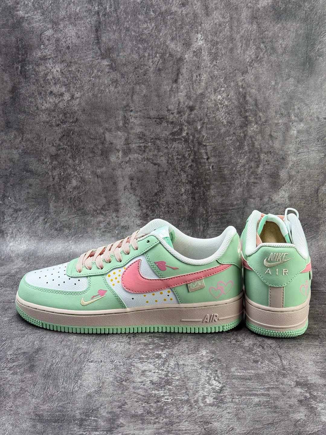 220 Nike Air Force 1 Low 07 绿白粉小勾 DB3301-909