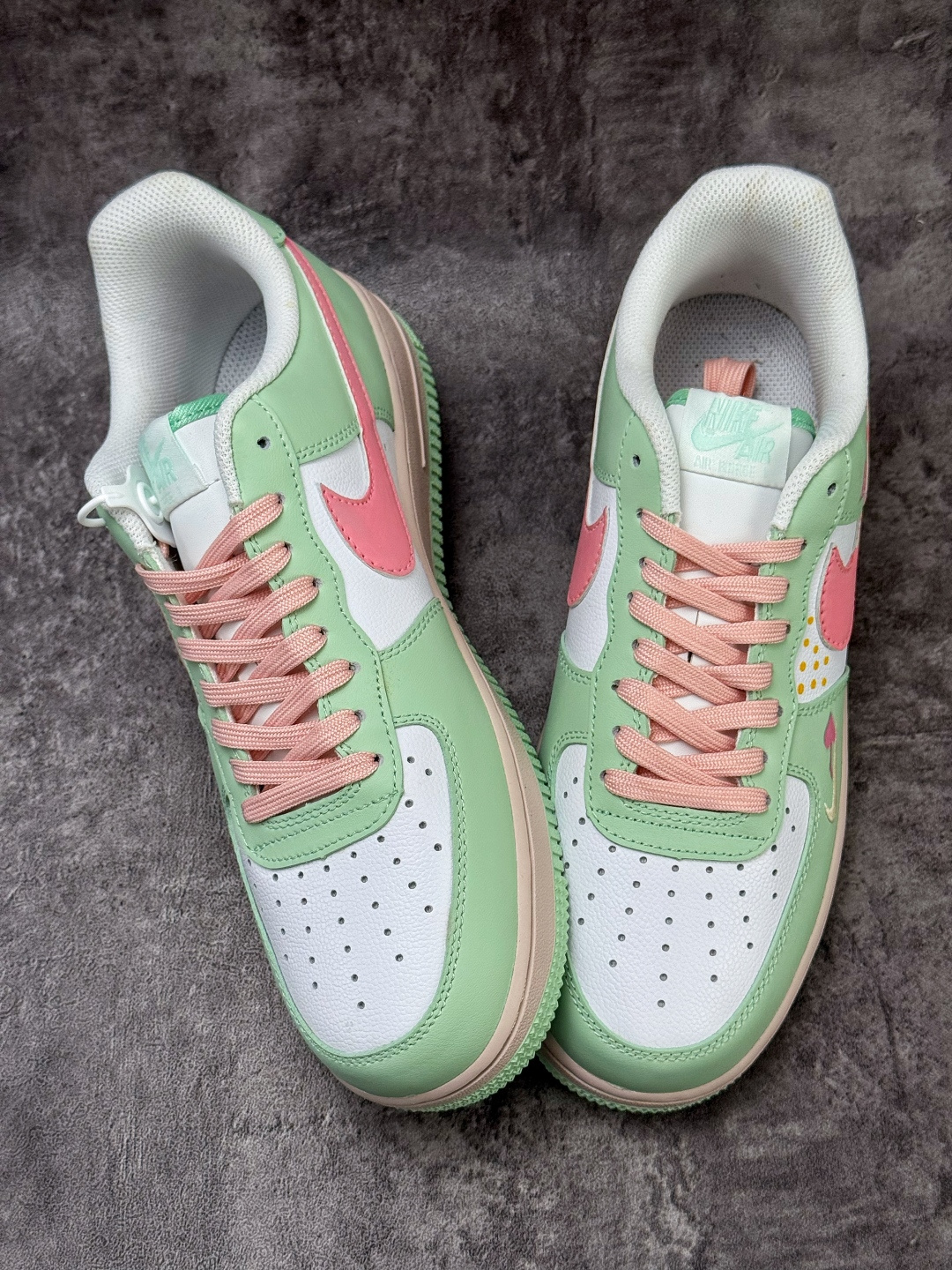 220 Nike Air Force 1 Low 07 绿白粉小勾 DB3301-909