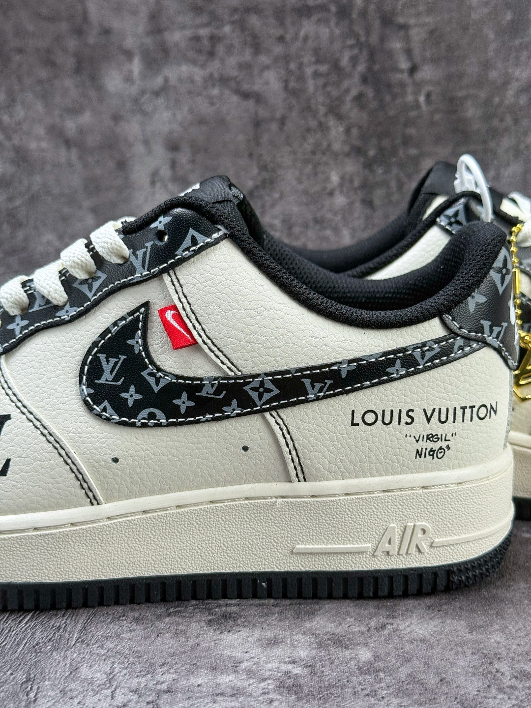 210 Nike Air Force 1 Low 07 x Louis Vuitton 白黑 LV2288-002-Chinese UA Cheap High Quatity Brand Clothes Bags handbags Sneakers wholesale wholesaler seller from China Factory suppliers Fashion Clothing Shoes best Quality Beautiful Price 210 Nike Air Force 1 Low 07 x Louis Vuitton 白黑 LV2288-002