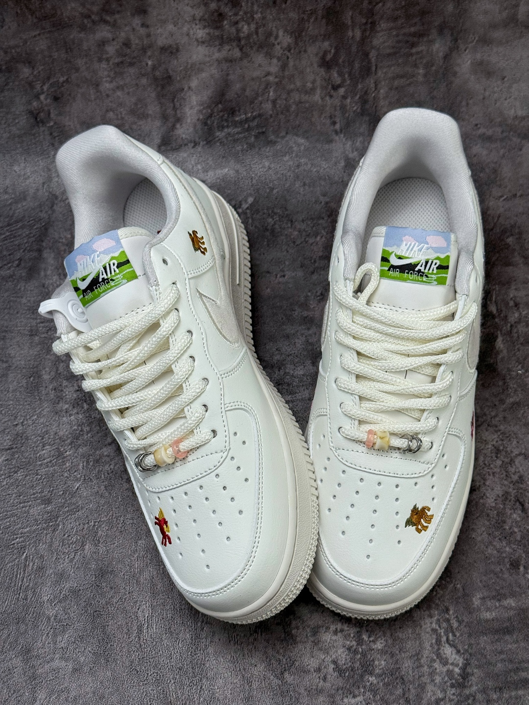 140 Nike Air Force 1 Low 07 小马刺绣 IQ1143-100-Chinese UA Cheap High Quatity Brand Clothes Bags handbags Sneakers wholesale wholesaler seller from China Factory suppliers Fashion Clothing Shoes best Quality Beautiful Price 140 Nike Air Force 1 Low 07 小马刺绣 IQ1143-100