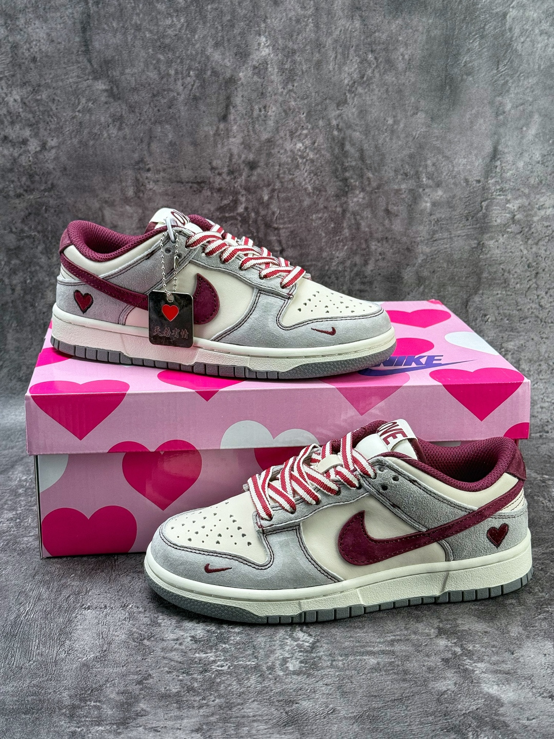 230 Nike SB Dunk Low 天若有情 灰白小勾 SG6688-009-Chinese UA Cheap High Quatity Brand Clothes Bags handbags Sneakers wholesale wholesaler seller from China Factory suppliers Fashion Clothing Shoes best Quality Beautiful Price 230 Nike SB Dunk Low 天若有情 灰白小勾 SG6688-009