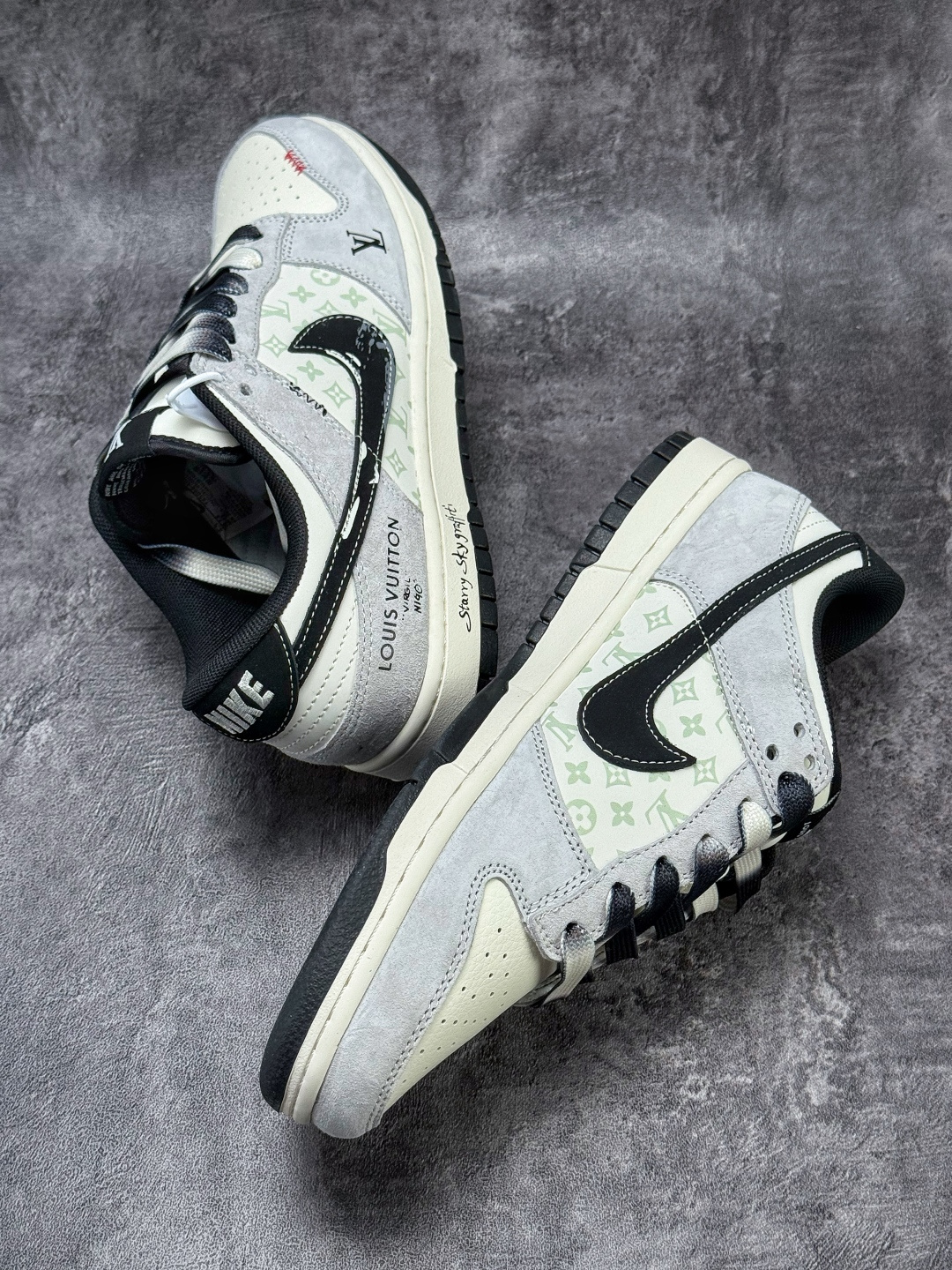 220 Nike SB Dunk Low x Louis Vuitton 灰白黑 YX5066-408-Chinese UA Cheap High Quatity Brand Clothes Bags handbags Sneakers wholesale wholesaler seller from China Factory suppliers Fashion Clothing Shoes best Quality Beautiful Price 220 Nike SB Dunk Low x Louis Vuitton 灰白黑 YX5066-408
