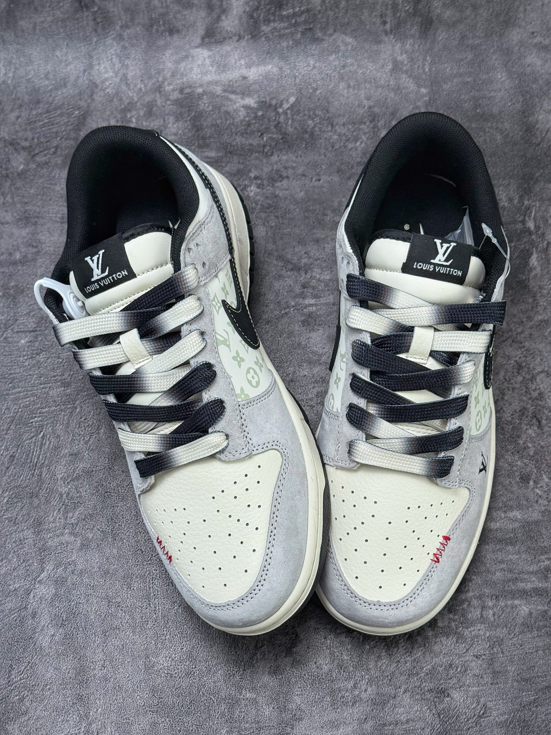 220 Nike SB Dunk Low x Louis Vuitton 灰白黑 YX5066-408-Chinese UA Cheap High Quatity Brand Clothes Bags handbags Sneakers wholesale wholesaler seller from China Factory suppliers Fashion Clothing Shoes best Quality Beautiful Price 220 Nike SB Dunk Low x Louis Vuitton 灰白黑 YX5066-408
