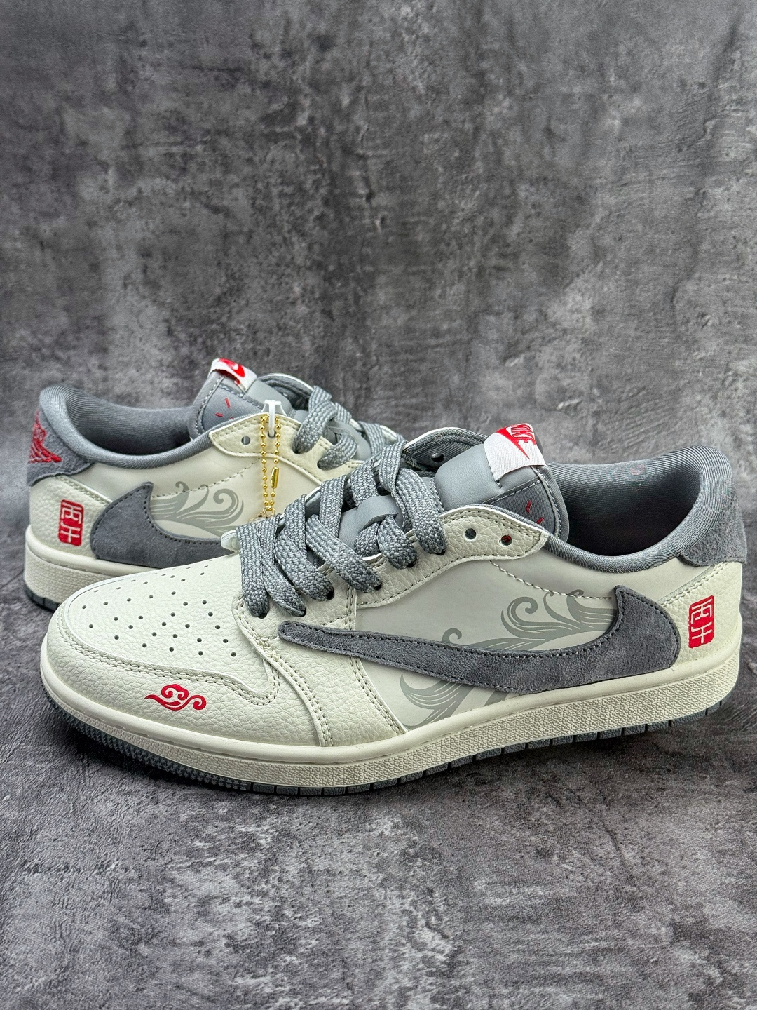 220 Travis Scott x Nike Air Jordan 1 Low 马年限定 Air Jordan 1 Low 反转白灰倒钩 纯原版本 XT6998-116-Chinese UA Cheap High Quatity Brand Clothes Bags handbags Sneakers wholesale wholesaler seller from China Factory suppliers Fashion Clothing Shoes best Quality Beautiful Price 220 Travis Scott x Nike Air Jordan 1 Low 马年限定 Air Jordan 1 Low 反转白灰倒钩 纯原版本 XT6998-116
