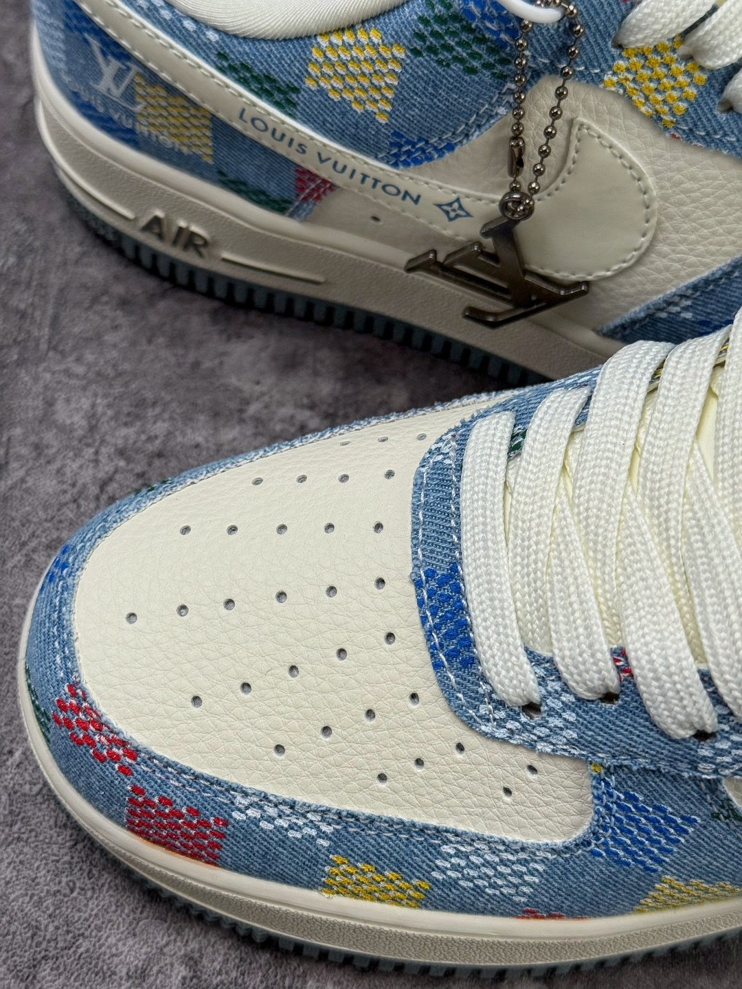 210 Nike Air Force 1 Low 07 x Louis Vuitton 蓝白格子 DN1688-813-Chinese UA Cheap High Quatity Brand Clothes Bags handbags Sneakers wholesale wholesaler seller from China Factory suppliers Fashion Clothing Shoes best Quality Beautiful Price 210 Nike Air Force 1 Low 07 x Louis Vuitton 蓝白格子 DN1688-813