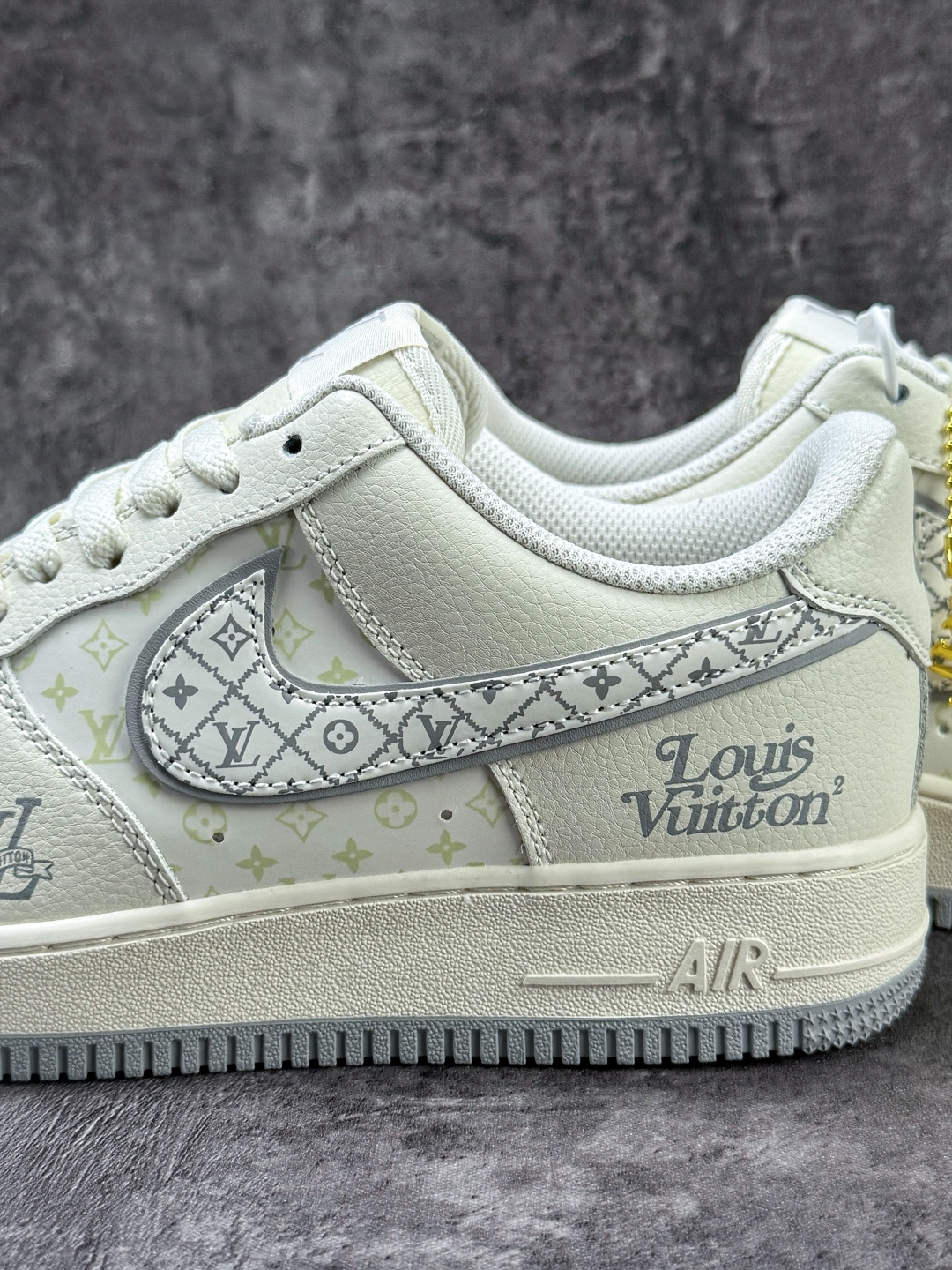 210 Nike Air Force 1 Low 07 x Louis Vuitton 白灰 LV2288-001-Chinese UA Cheap High Quatity Brand Clothes Bags handbags Sneakers wholesale wholesaler seller from China Factory suppliers Fashion Clothing Shoes best Quality Beautiful Price 210 Nike Air Force 1 Low 07 x Louis Vuitton 白灰 LV2288-001