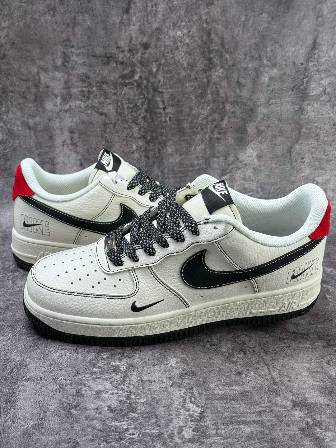 210 Nike Air Force 1 Low 07 白黑双小勾满天星 MM3399-805