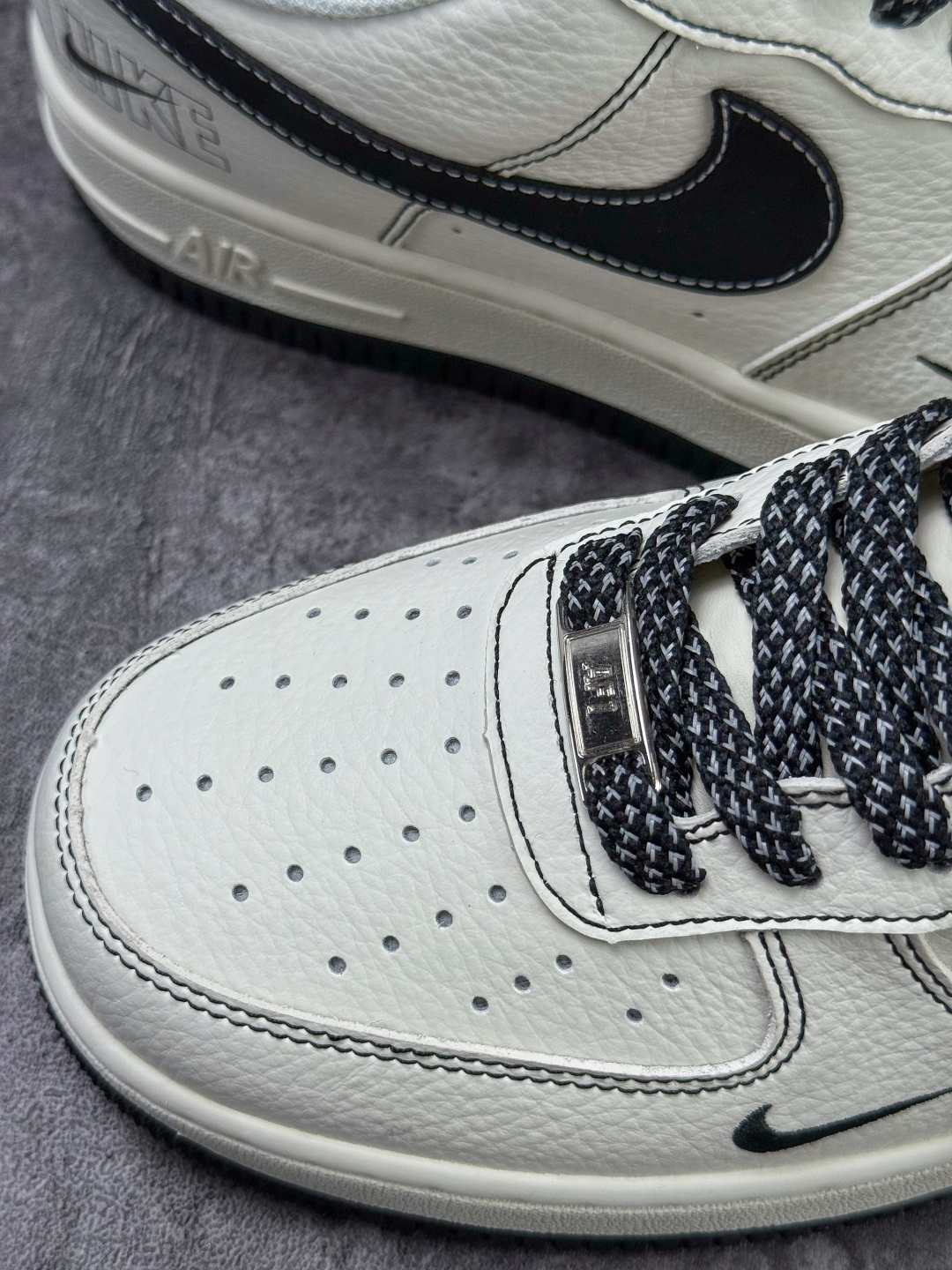 210 Nike Air Force 1 Low 07 白黑双小勾满天星 MM3399-805