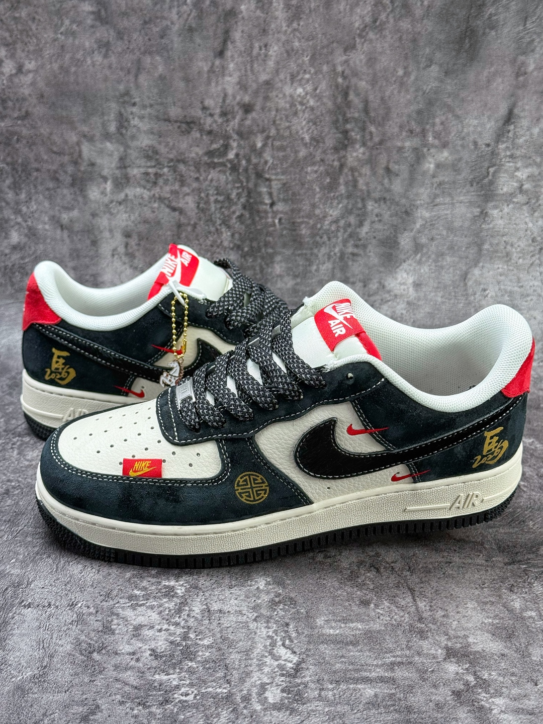 210 Nike Air Force 1 Low 07 马年限定 黑白双小勾满天星 HT5088-630-Chinese UA Cheap High Quatity Brand Clothes Bags handbags Sneakers wholesale wholesaler seller from China Factory suppliers Fashion Clothing Shoes best Quality Beautiful Price 210 Nike Air Force 1 Low 07 马年限定 黑白双小勾满天星 HT5088-630
