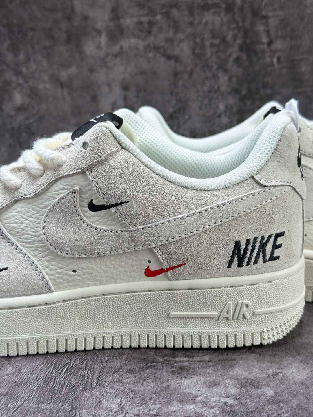 210 Nike Air Force 1 Low 07 灰白三小勾 CS5288-083-Chinese UA Cheap High Quatity Brand Clothes Bags handbags Sneakers wholesale wholesaler seller from China Factory suppliers Fashion Clothing Shoes best Quality Beautiful Price 210 Nike Air Force 1 Low 07 灰白三小勾 CS5288-083