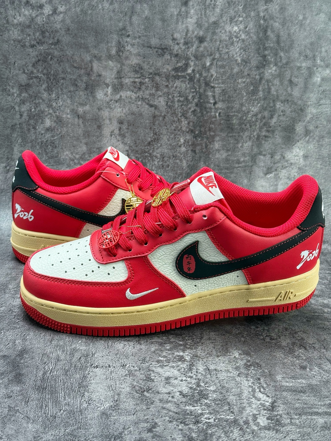 210 Nike Air Force 1 Low 07 马年限定 红白黑小勾 KG6699-F19