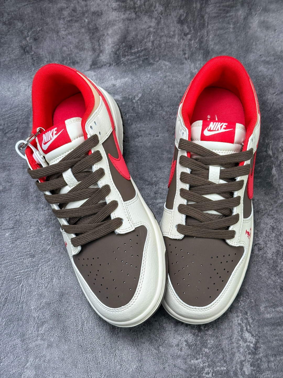 220 Nike SB Dunk Low 马年限定 白棕红 XT6998-127