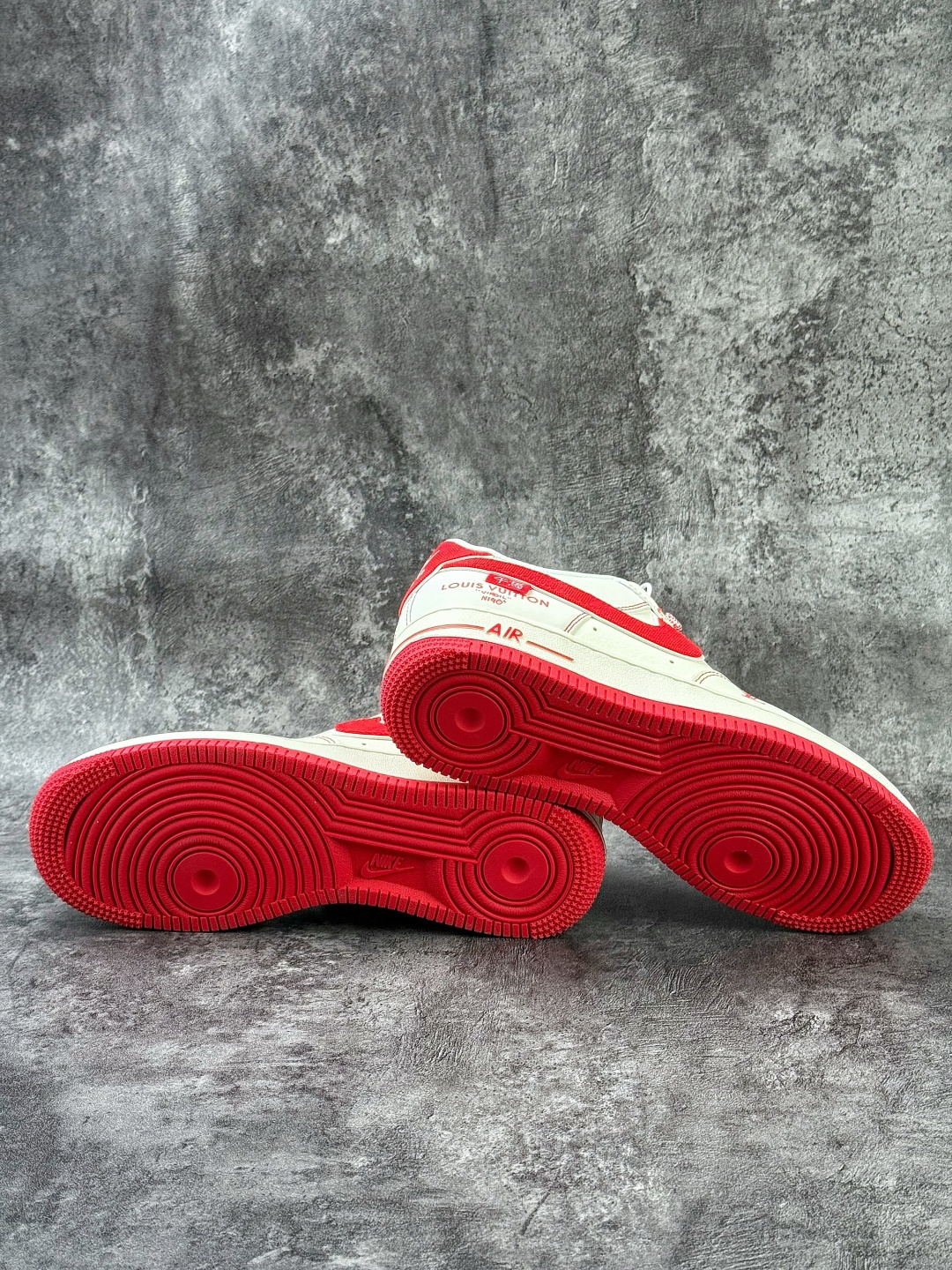 Nike Air Force 1 Low 07 x Louis Vuitton 白红满天星 SM6668-129