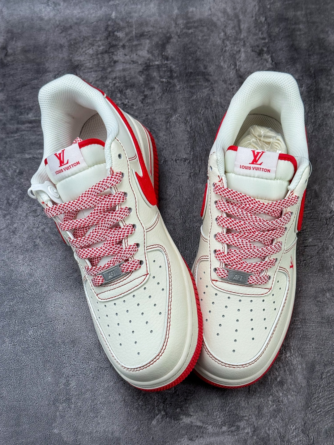 Nike Air Force 1 Low 07 x Louis Vuitton 白红满天星 SM6668-129