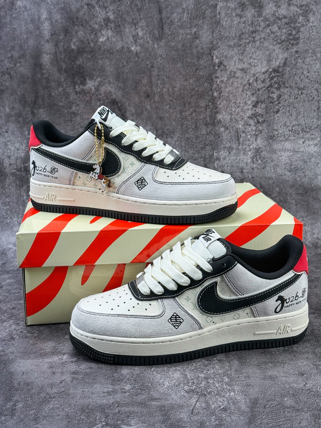 Nike Air Force 1 Low 07 马年限定 灰白黑 HT5088-635