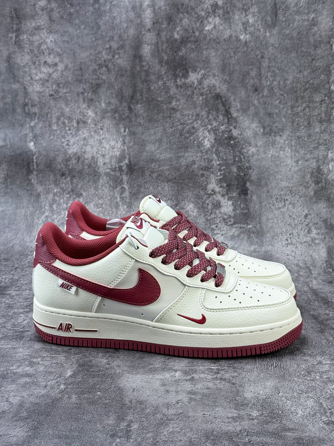 Nike Air Force 1 Low 07 x Louis Vuitton 白红小勾满天星 SM6668-126