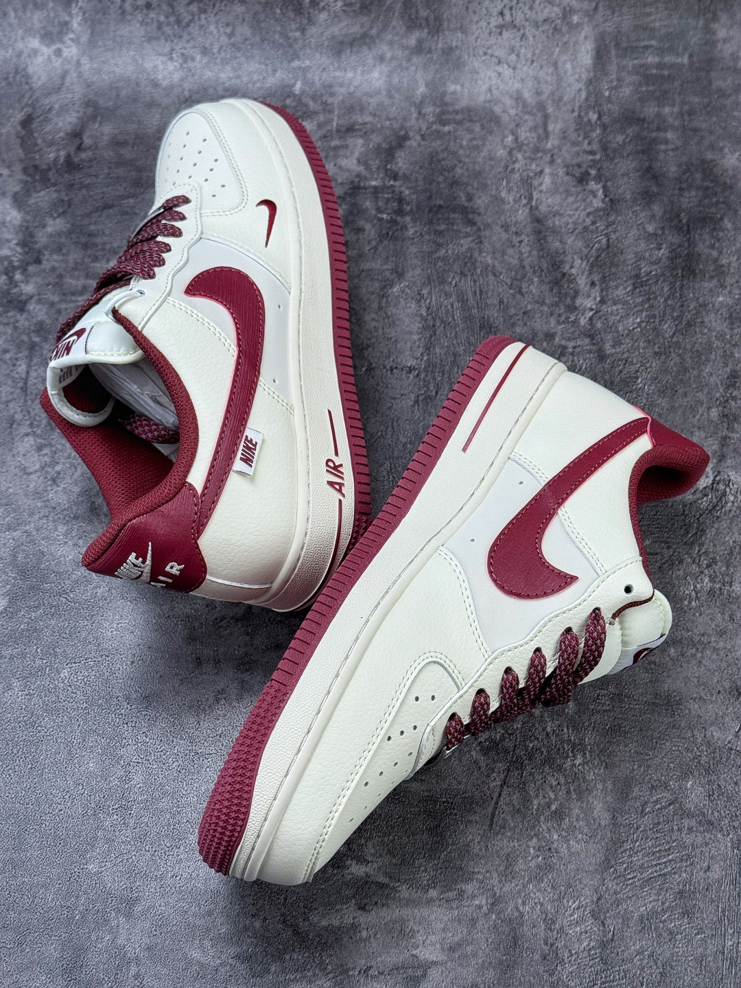 Nike Air Force 1 Low 07 x Louis Vuitton 白红小勾满天星 SM6668-126