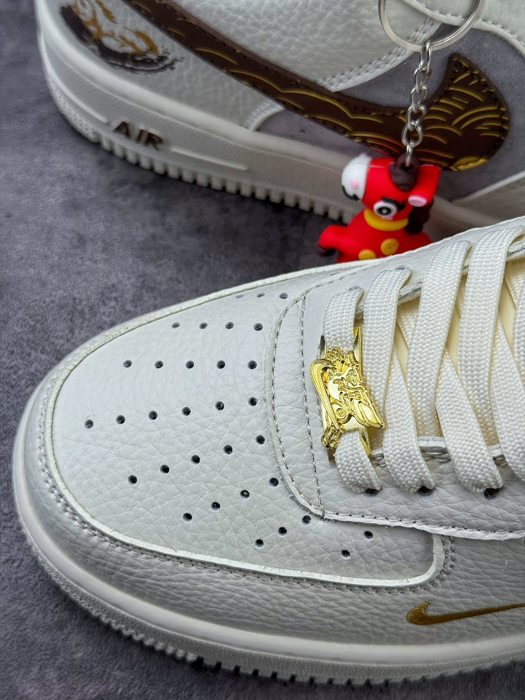 Nike Air Force 1 Low 07 马年限定 白灰棕小勾 FQ4637-001