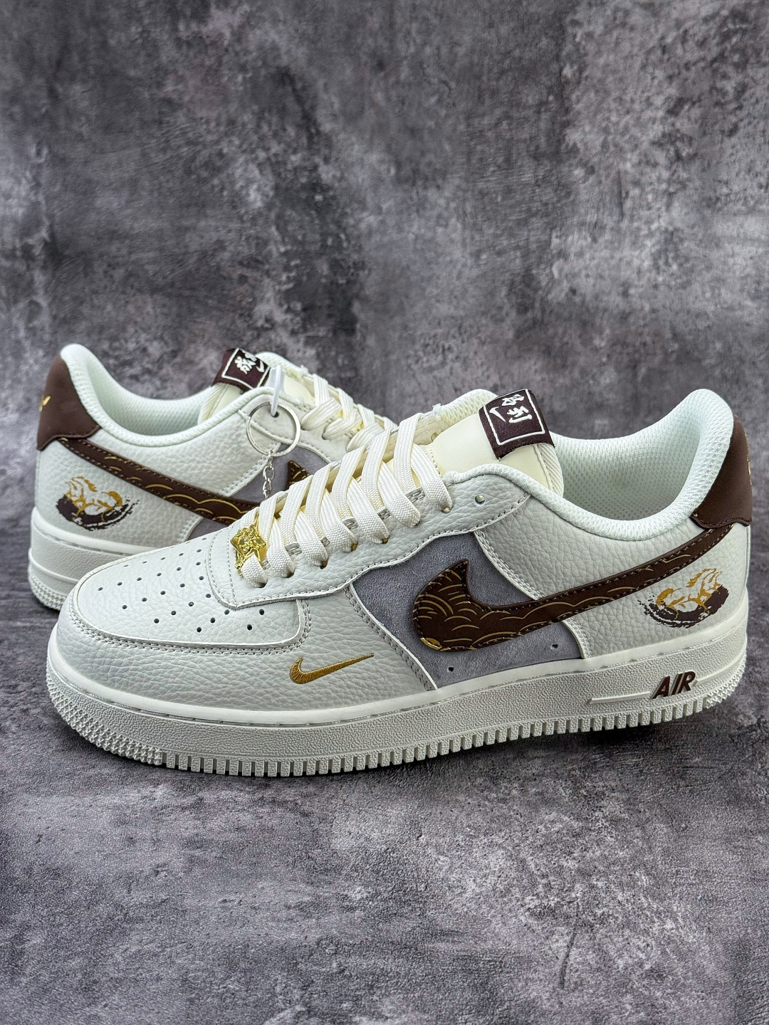 Nike Air Force 1 Low 07 马年限定 白灰棕小勾 FQ4637-001