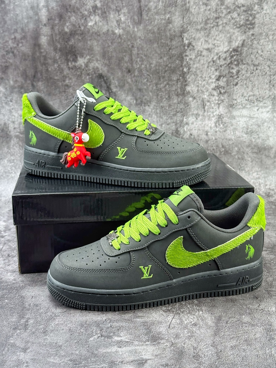 Nike Air Force 1 Low 07 x Louis Vuitton 马年限定 灰绿 XY9025-001