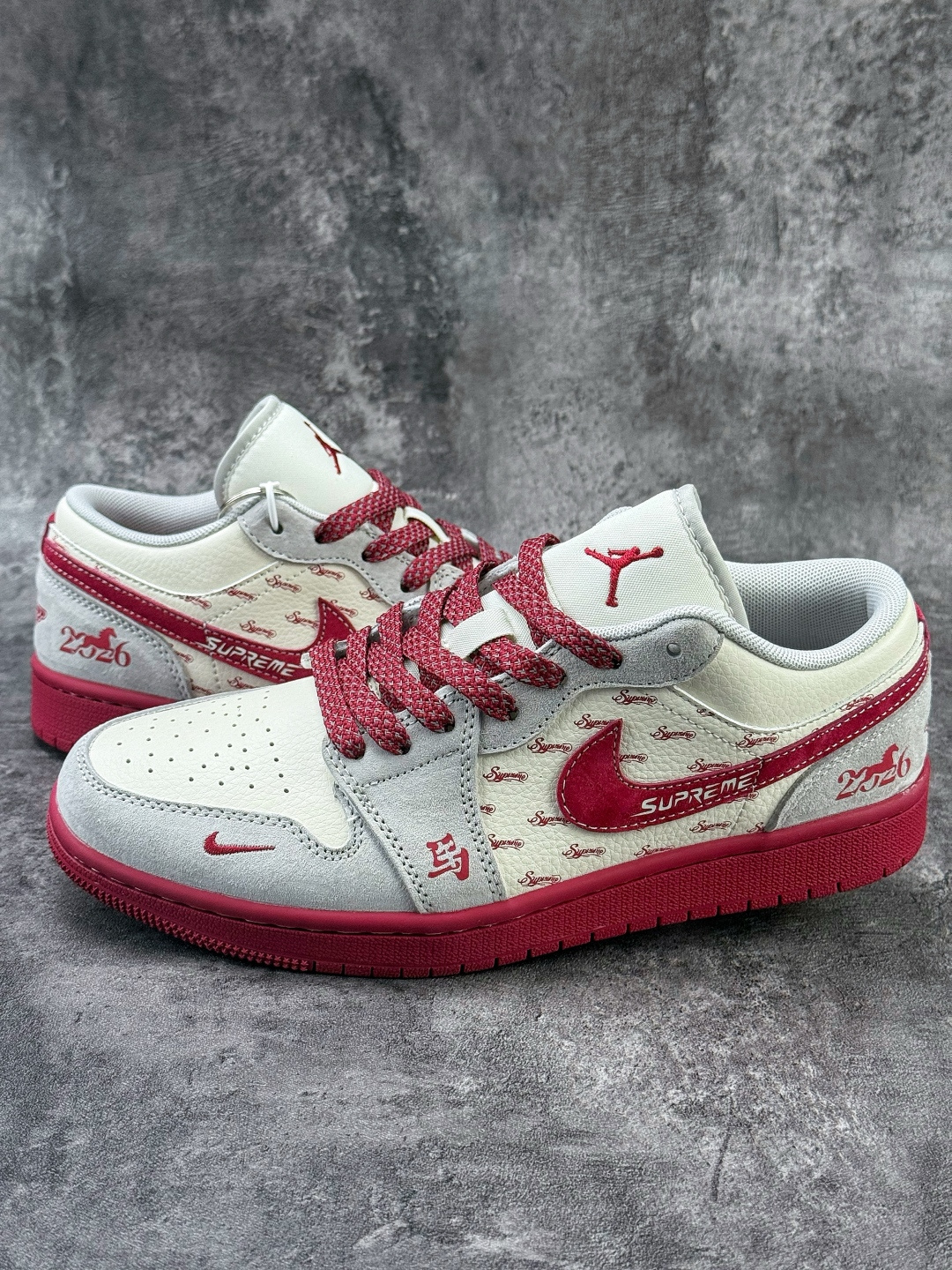 Nike Jordan Air Jordan 1 马年大吉 x Superme 灰白红小勾满天星 JP2026-122