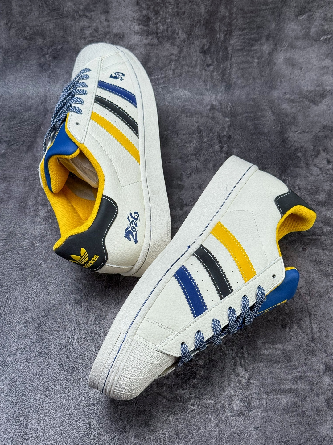 AD Originals Superstar 马年限定 白蓝 SD6830
