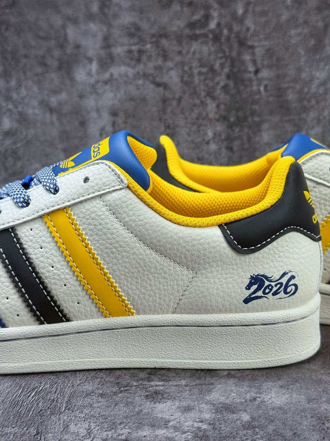 AD Originals Superstar 马年限定 白蓝 SD6830