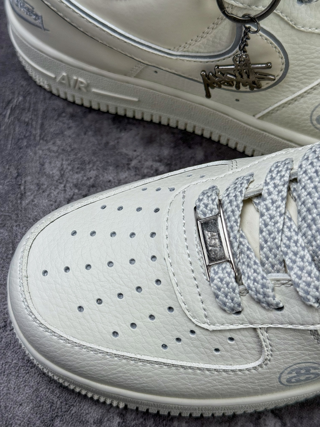 Nike Air Force 1 Low 07 x Stussy 白灰小勾 CS5288-057