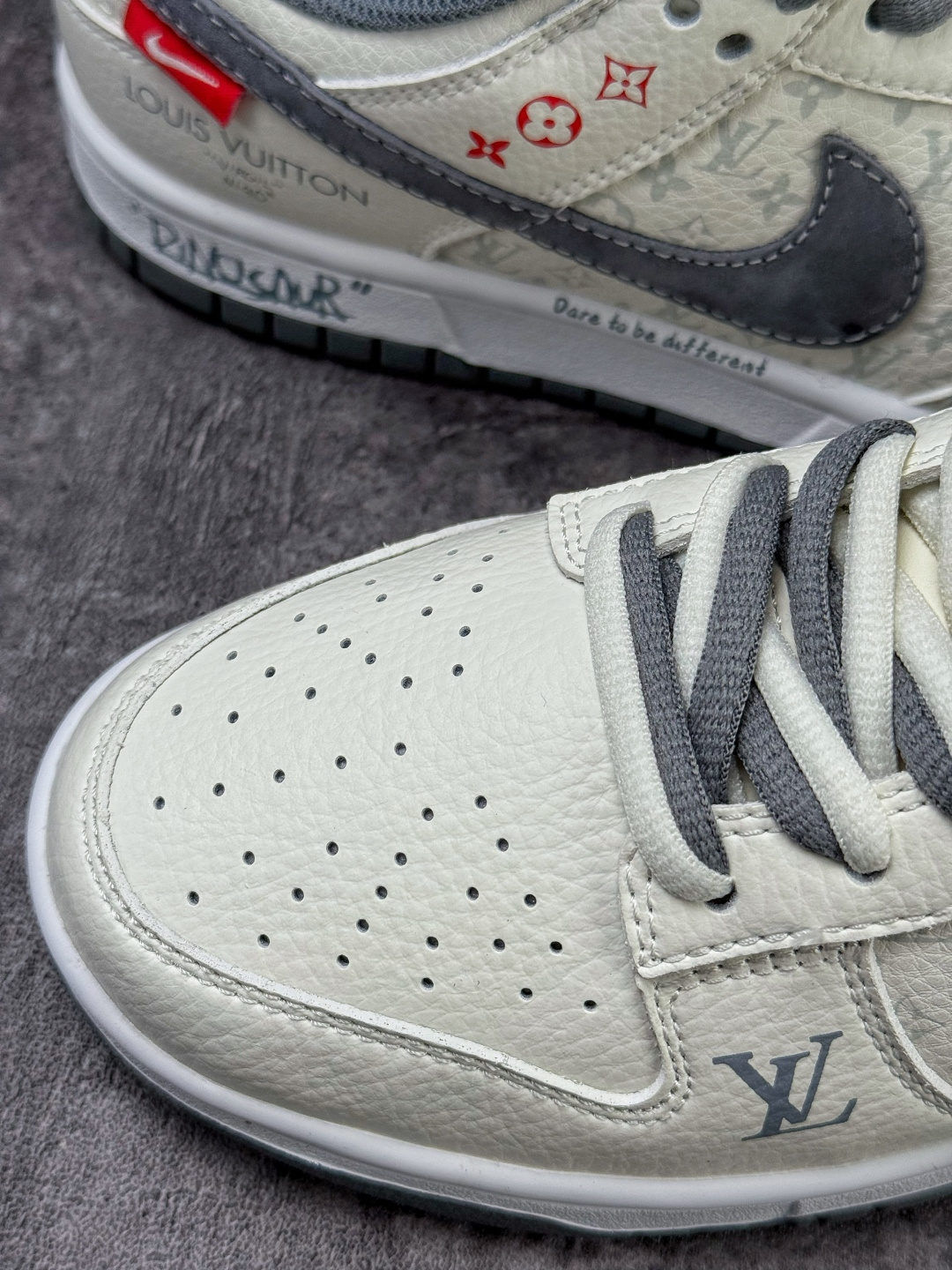 Nike SB Dunk Low x Louis Vuitton 白灰 KG6699-F23