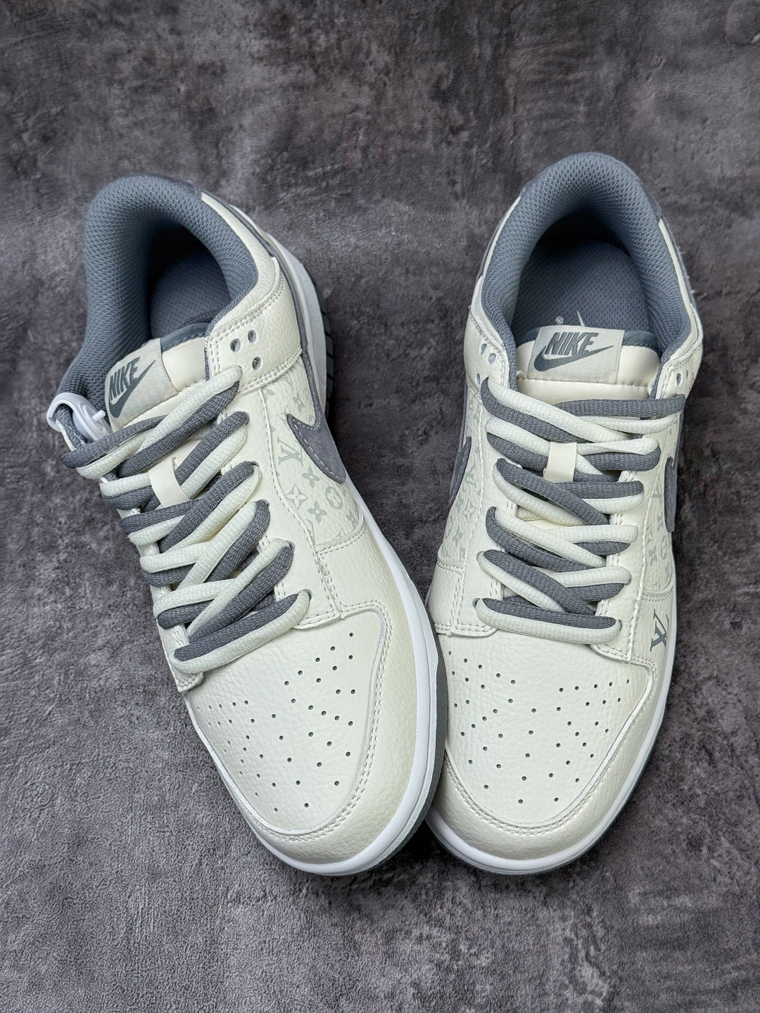 Nike SB Dunk Low x Louis Vuitton 白灰 KG6699-F23