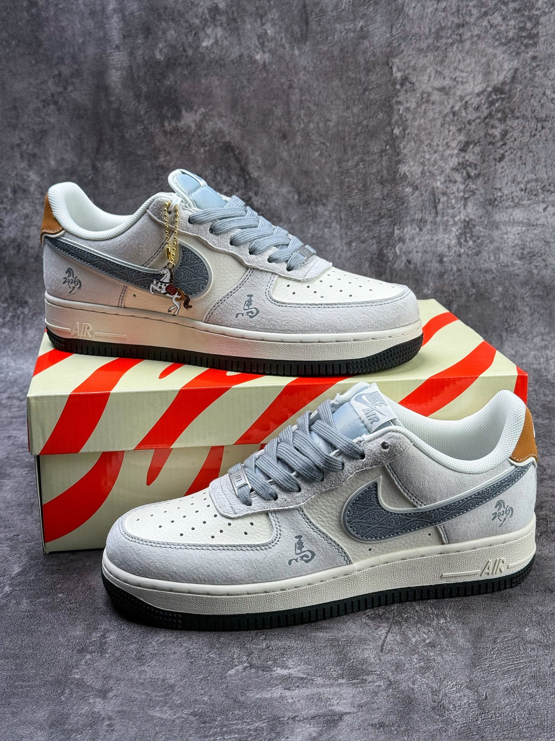 Nike Air Force 1 Low 07 马年限定 灰白 HT5088-633