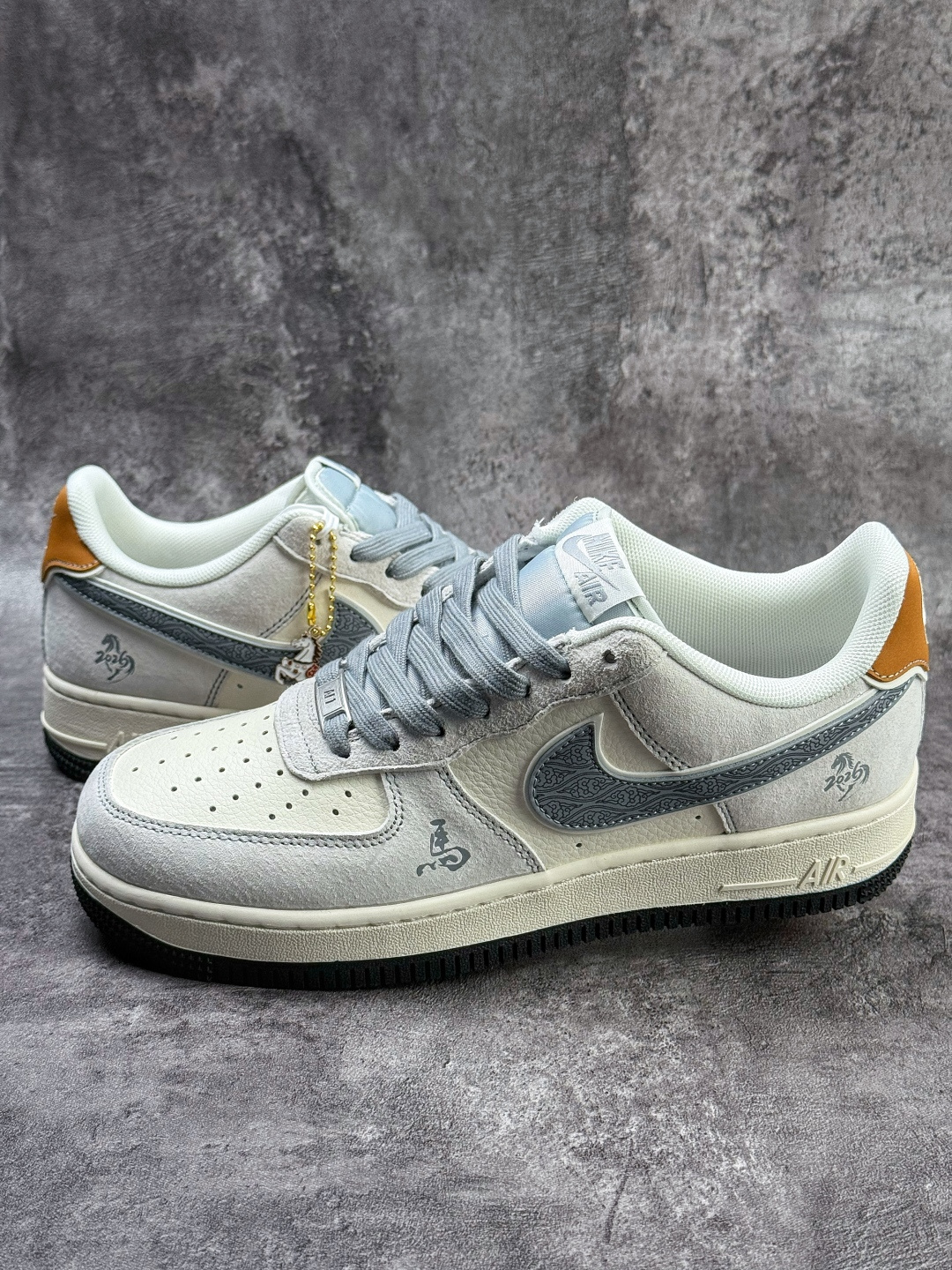Nike Air Force 1 Low 07 马年限定 灰白 HT5088-633