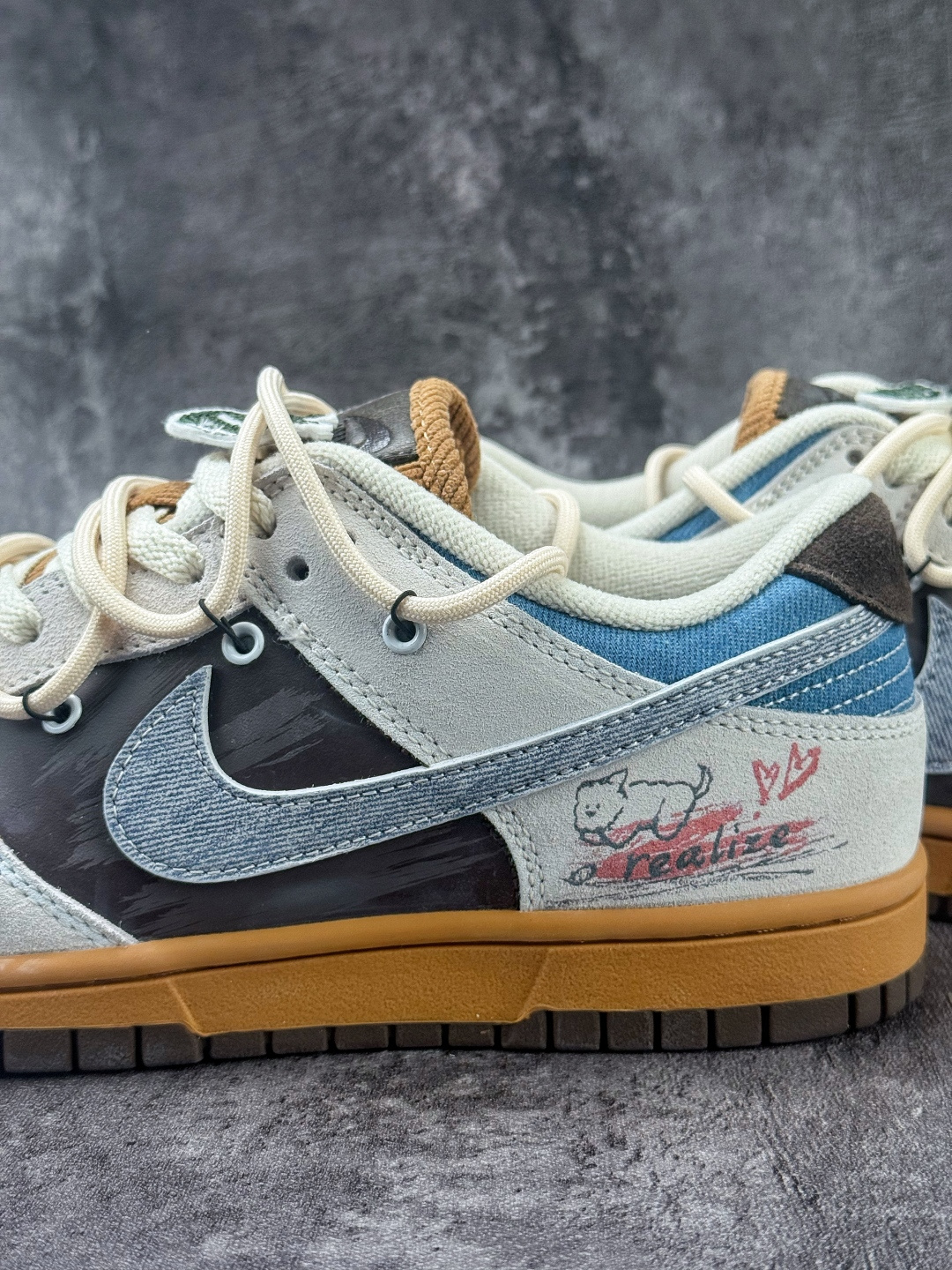 NIKE SB Dunk Low 考拉派对 啡啡抱抱 HQ3459-212