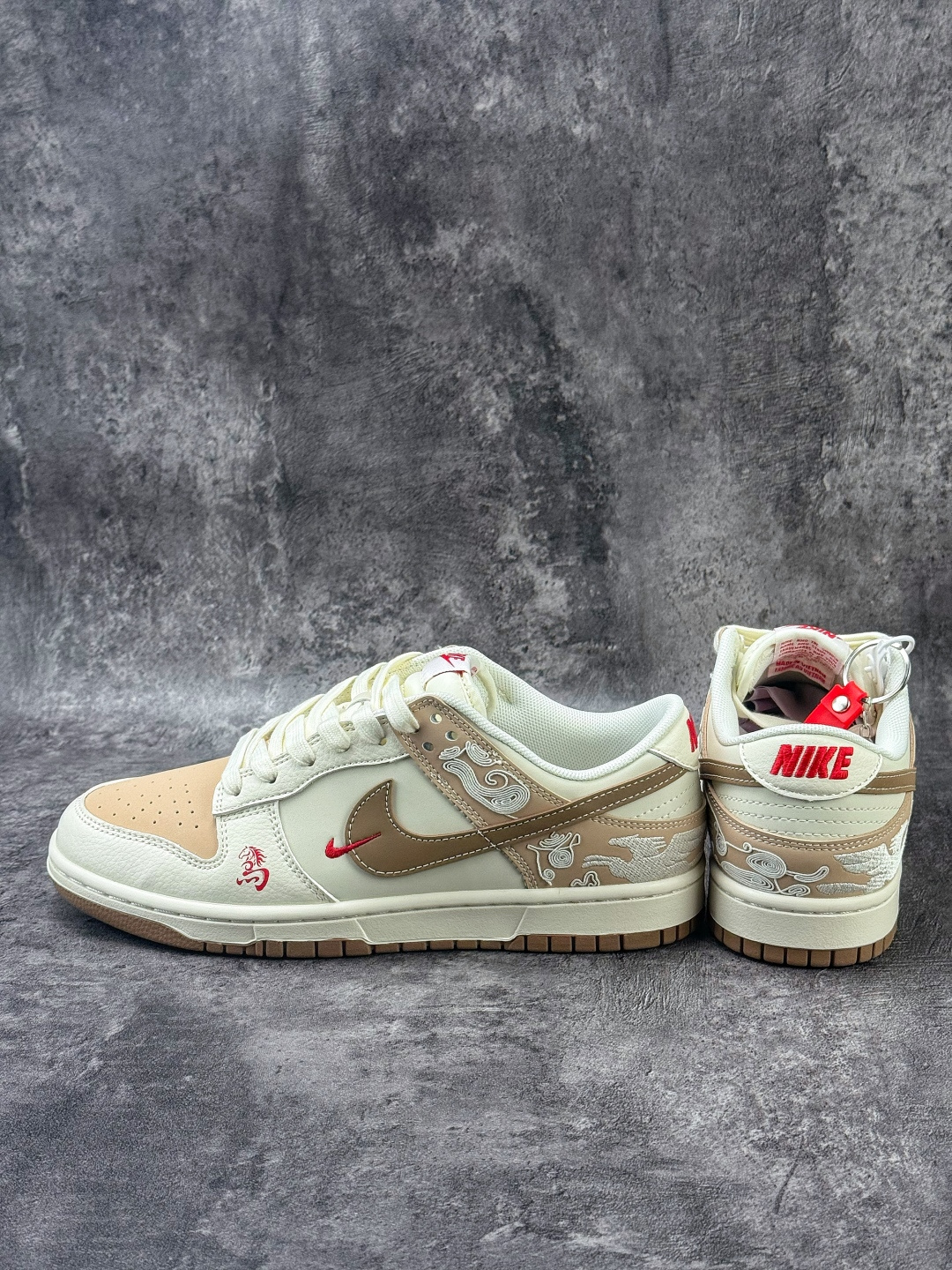 Nike SB Dunk Low 马年限定 白棕小勾 SD6868-136