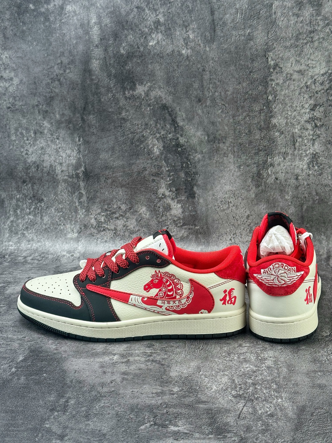 Travis Scott x Nike Air Jordan 1 Low 马年限定 Air Jordan 1 Low 反转黑白红满天星倒钩 LX1988-803-莆田鞋,莆田鞋货源,高仿鞋,高仿鞋货源,安福档口,莆田高仿鞋,莆田鞋批发,高仿鞋批发,莆田高仿运动鞋,高仿运动鞋,莆田运动鞋 Travis Scott x Nike Air Jordan 1 Low 马年限定 Air Jordan 1 Low 反转黑白红满天星倒钩 LX1988-803