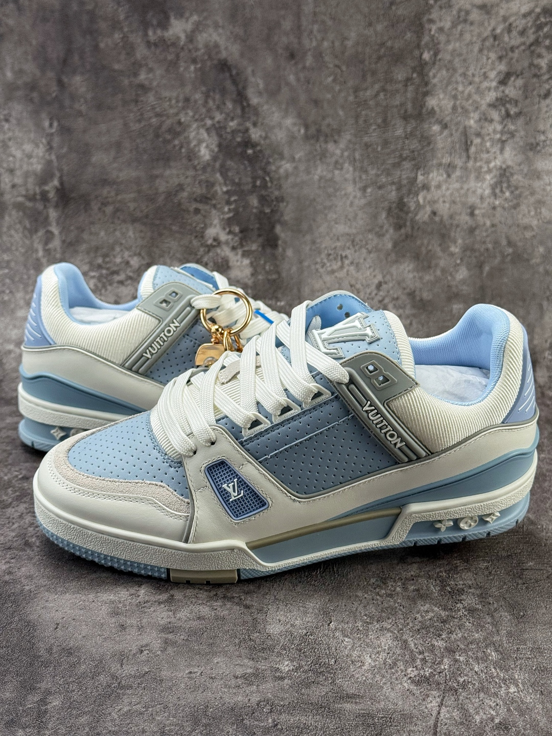 钥匙扣丢失扣10 ）广奢高端货 LOUIS VUITTON 路易威登 LV Trainer 牛皮革