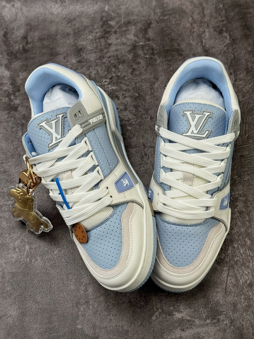 钥匙扣丢失扣10 ）广奢高端货 LOUIS VUITTON 路易威登 LV Trainer 牛皮革