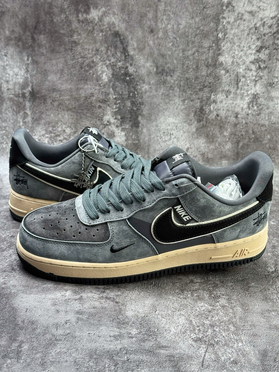 Nike Air Force 1 Low 07 x Stussy 灰黑小勾 BK1916-002