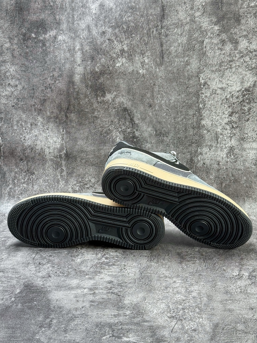 Nike Air Force 1 Low 07 x Stussy 灰黑小勾 BK1916-002