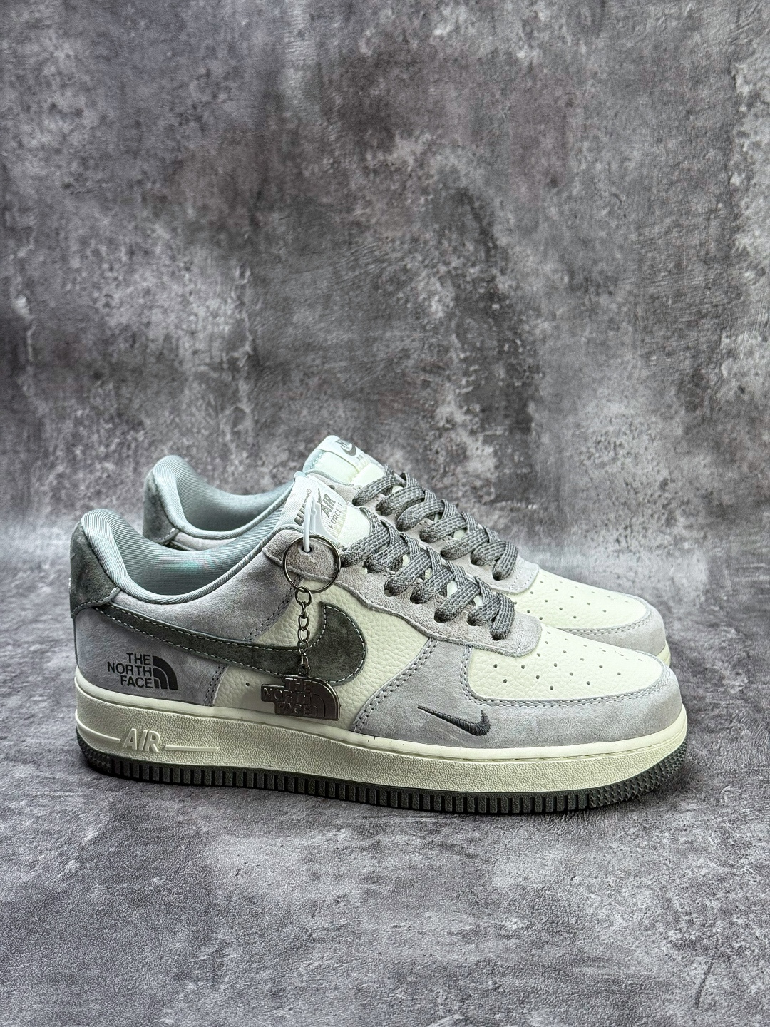 Nike Air Force 1 Low 07 x The North Face 灰白小勾 KL1688 005XK Size：36 36.5 37.5 38 38.5 39 40 40.5 41 42 42.5 43 44 44.5 45