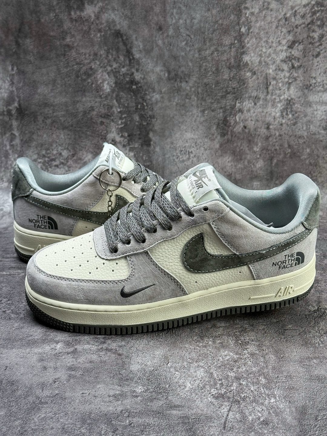 Nike Air Force 1 Low 07 x The North Face 灰白小勾 KL1688 005XK Size：36 36.5 37.5 38 38.5 39 40 40.5 41 42 42.5 43 44 44.5 45