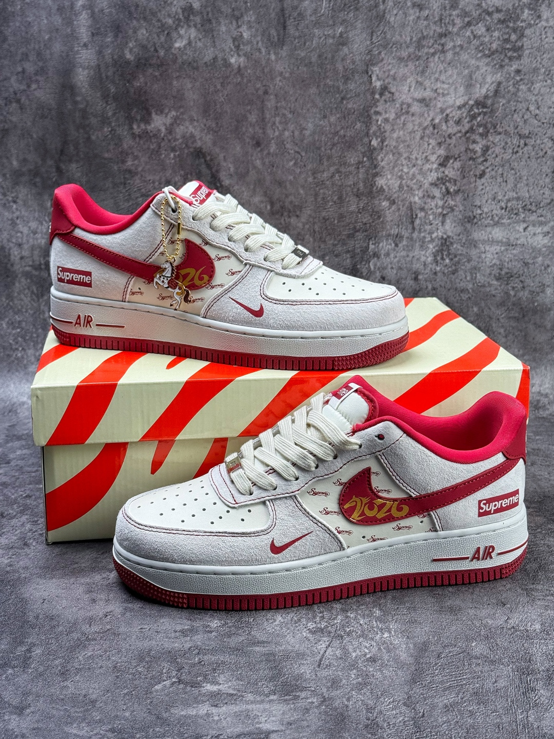 Nike Air Force 1 Low 07 马年限定 x Superme 灰白红小勾 JP2026-133